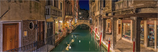  Panoramabild kleiner Kanal in Venedig Italien