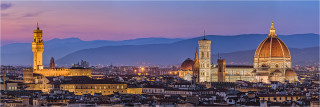  Panoramafoto abendlicher Blick über Florenz zum Dom