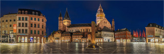  Panoramabild Domplatz und Dom von Mainz