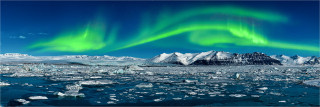  Panoramabild Nordlicht über Gletscher Lagune