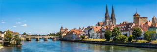  Panoramafoto  Blick auf die Regensburger Altstadt