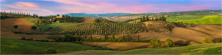  Panoramabild Toskanische Landschaft im Spätlicht