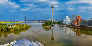  Panoramabild Düsseldorf Medienhafen Fernsehturm