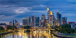  Panoramabild Die Skyline von Frankfurt/Main