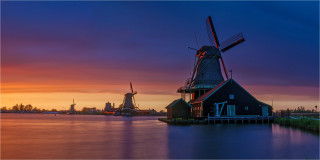  Panoramabild Windmühlen nach Sonnenuntergang